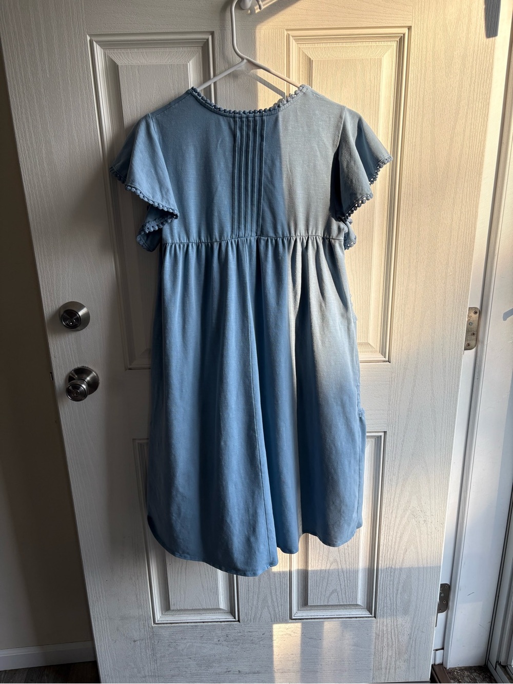 Knox Rose Dusty Blue High-Low V-Neck Tiered Dress - Picture 3 of 6